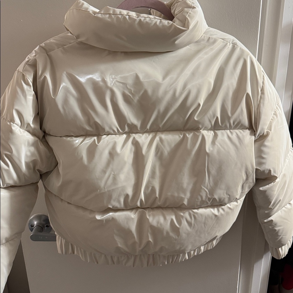 Abercrombie Ultra Mini Puffer in Ivory - Picture 4 of 10